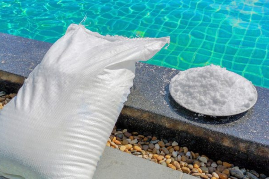 Sve što morate znati o održavanju bazena sa slanom vodom